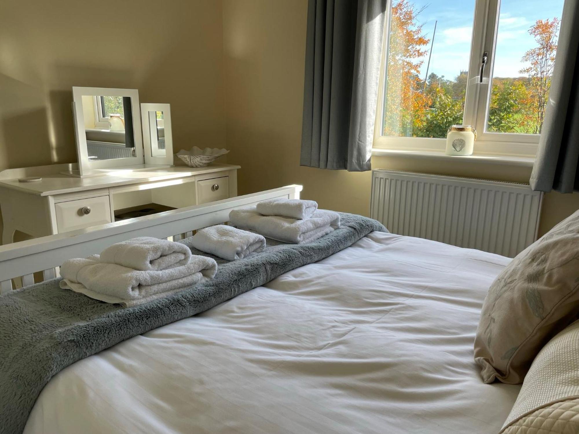 Saltkettle In Blakeney, Sleeping 12 In 5 Bedrooms Blakeney  Zewnętrze zdjęcie