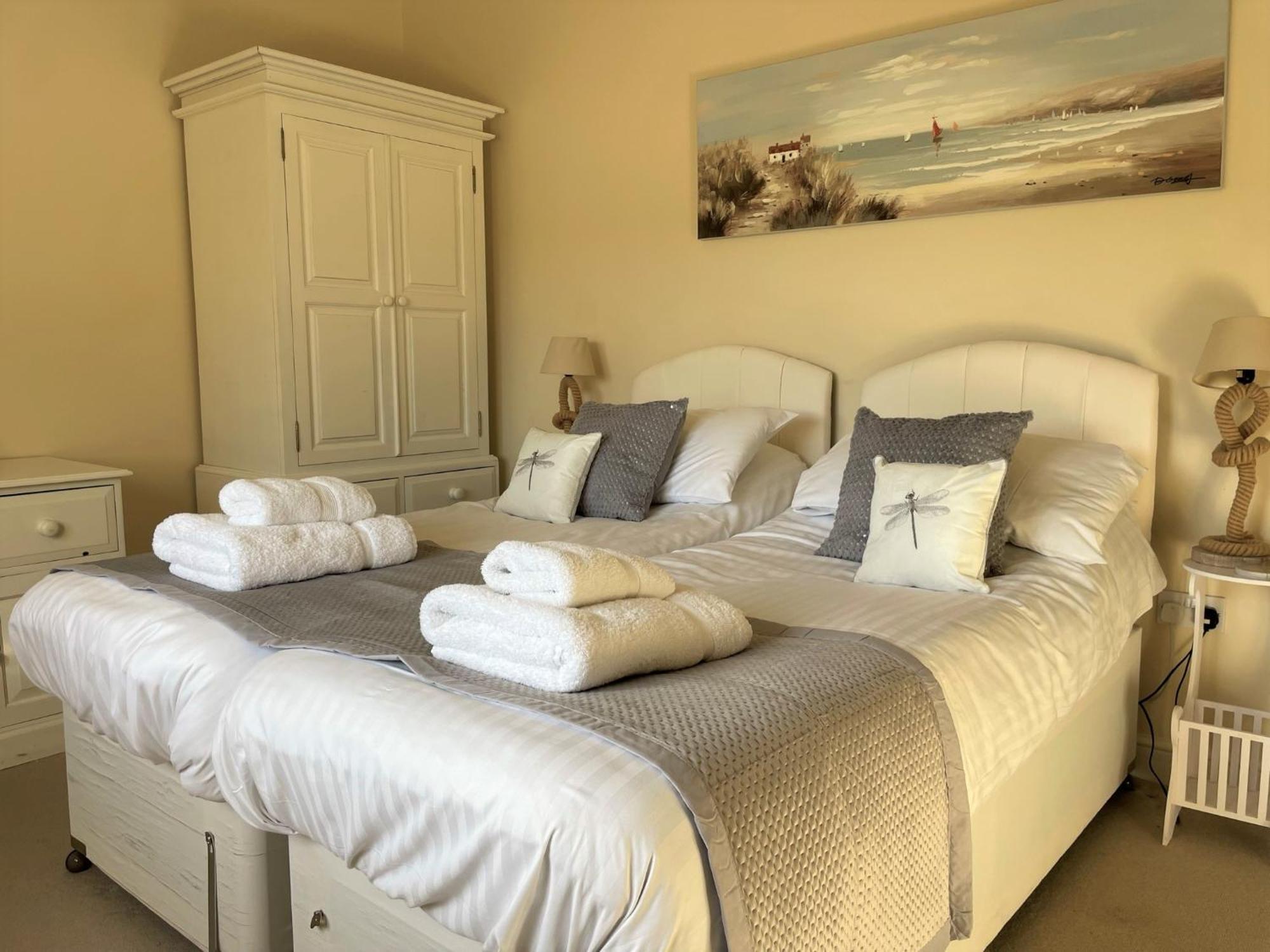Saltkettle In Blakeney, Sleeping 12 In 5 Bedrooms Blakeney  Zewnętrze zdjęcie